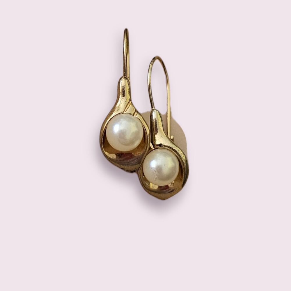 Vintage Avon Gold Tone Faux Pearl Drop Earrings
